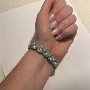 Elegant Silver Bracelet with Clear Stones